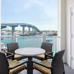 Harborside Resort & Vacation Rentals At Atlantis