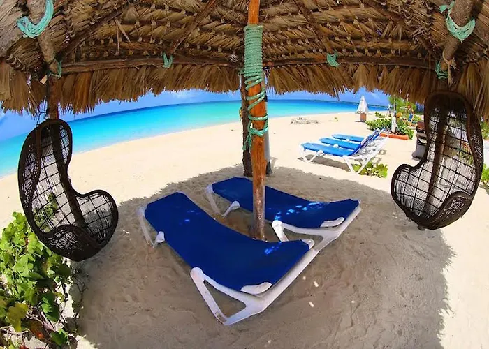 Rollezz Villas Beach Resort