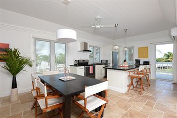 Buttonwood Reserve Aparthotel Eleuthera
