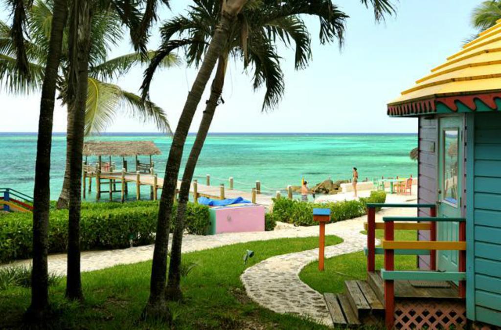 Compass Point 4*