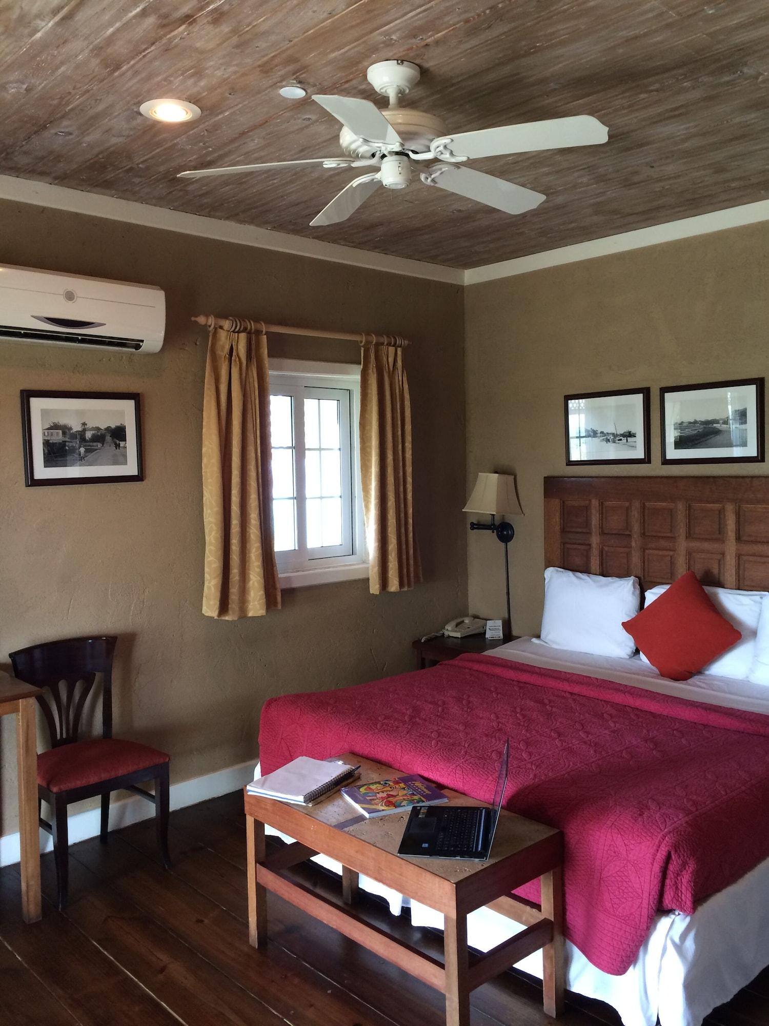A Stone's Throw Away Hotel Nassau