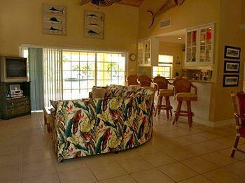 Yellowfin By Living Easy Abaco