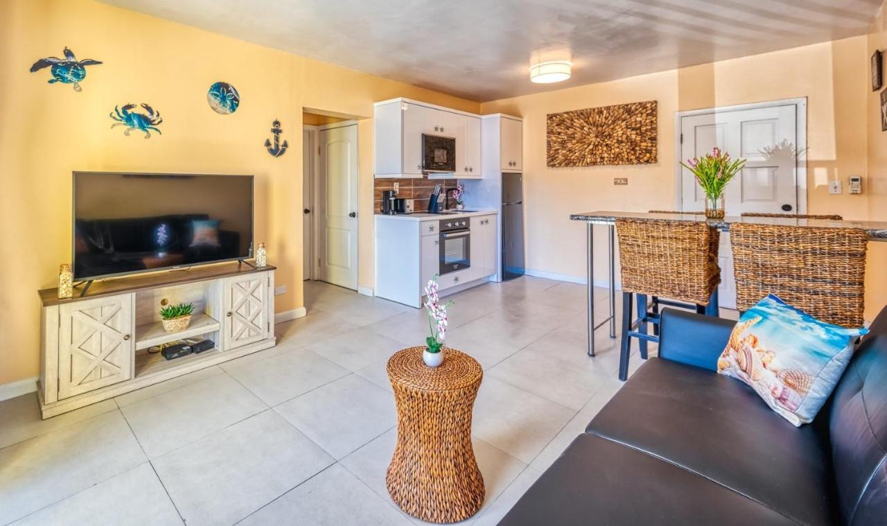Lovely Apartment Near Beach, Downtown, 24H Security, Pool Apartment *