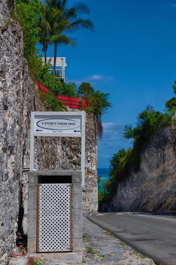 Hotel A Stone's Throw Away 4*