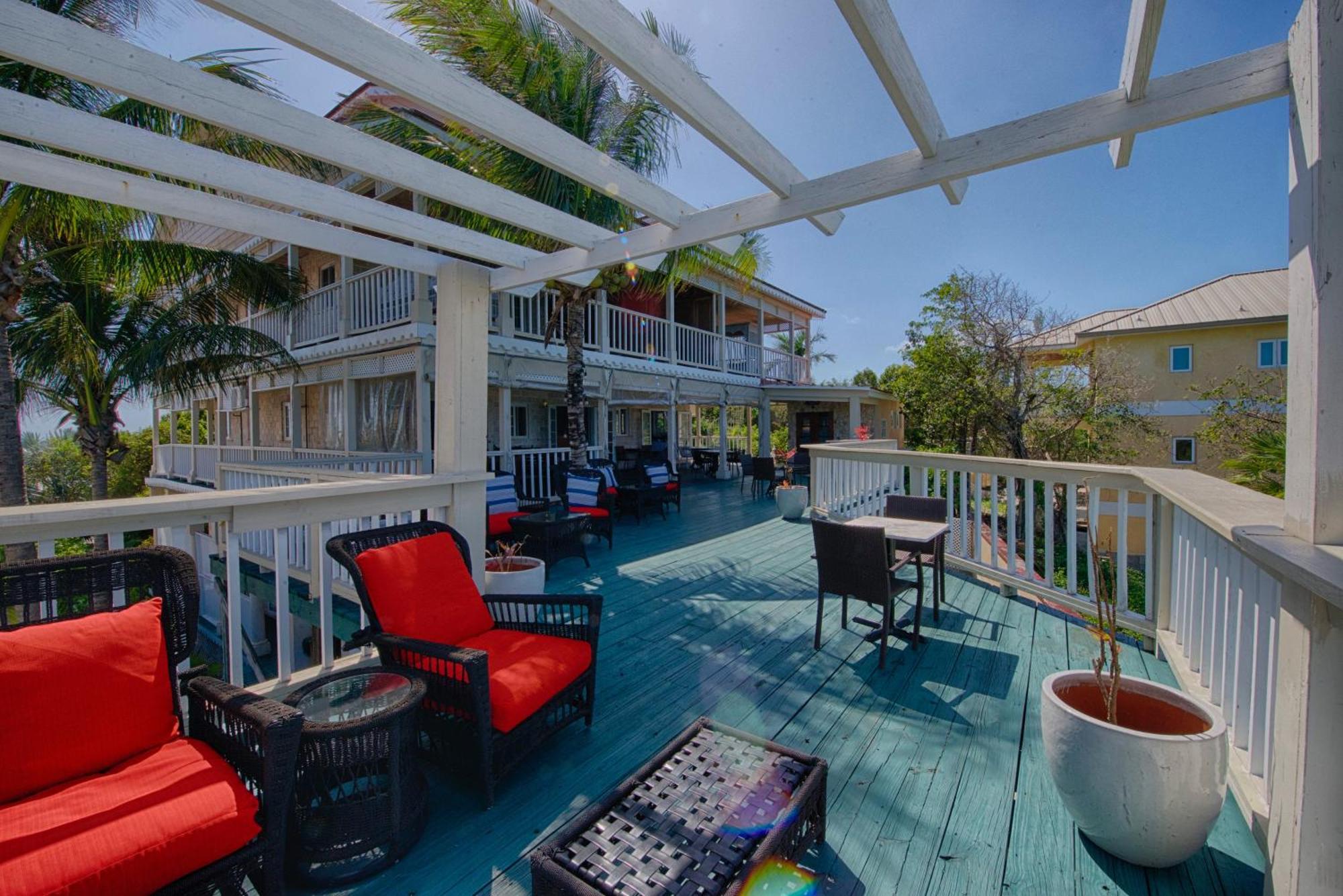 A Stone's Throw Away Hotel 4*