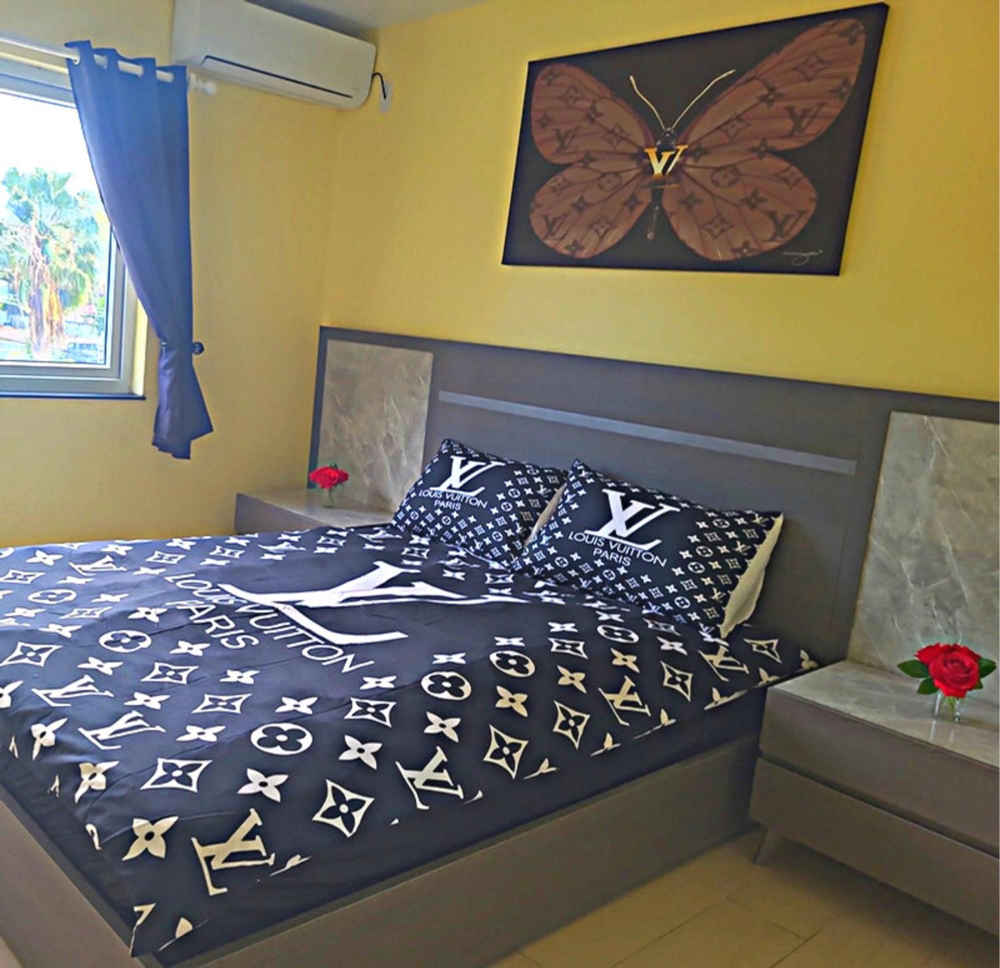 Lovely Apartment Near Beach, Downtown, 24H Security, Pool * Nassau