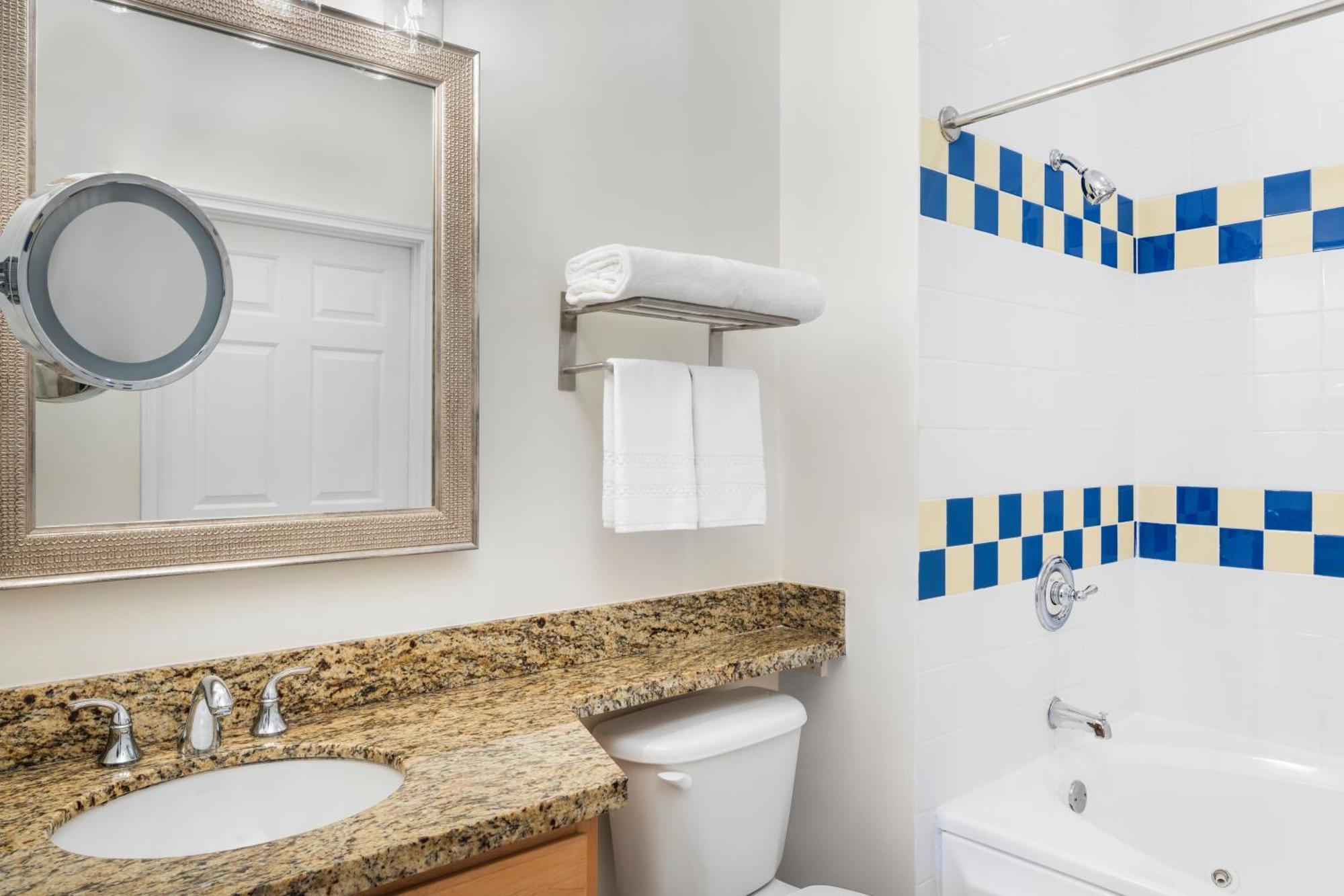 Resort Harborside & Vacation At Atlantis