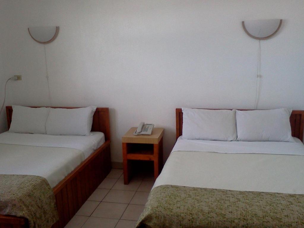 The Corner 3*
