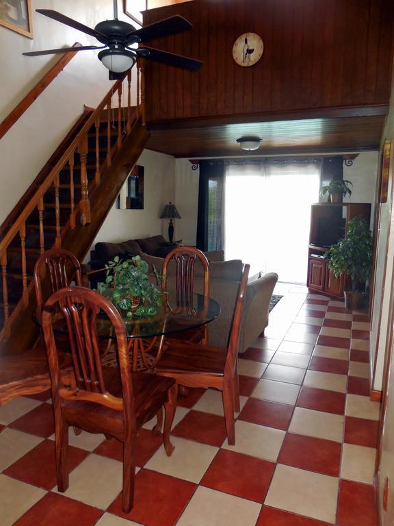 Dundee Bay Villa *