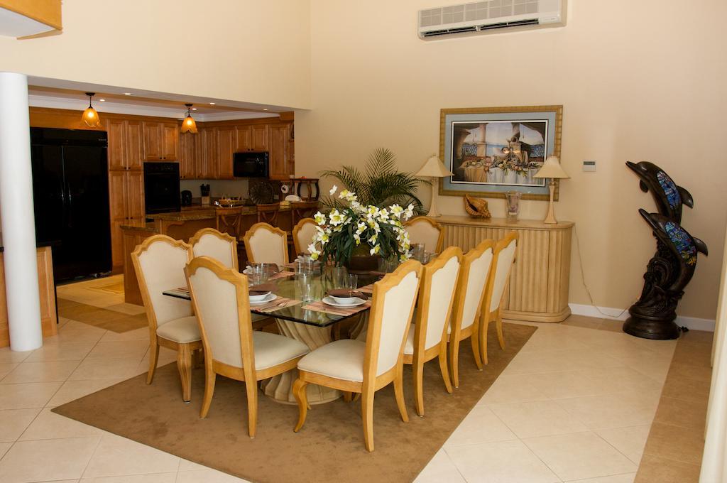 Resort Sunrise Beach Club And Villas - Paradise Island