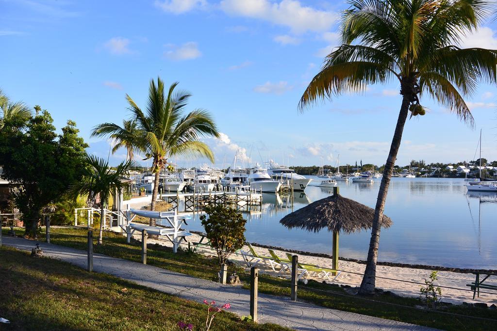 Turtle Club & Marina Resort