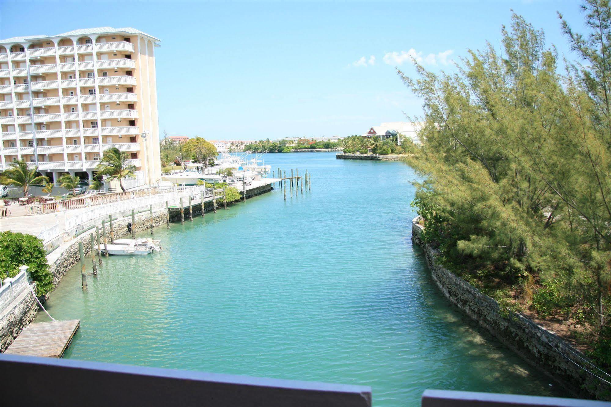 Bell Channel Hotel Freeport