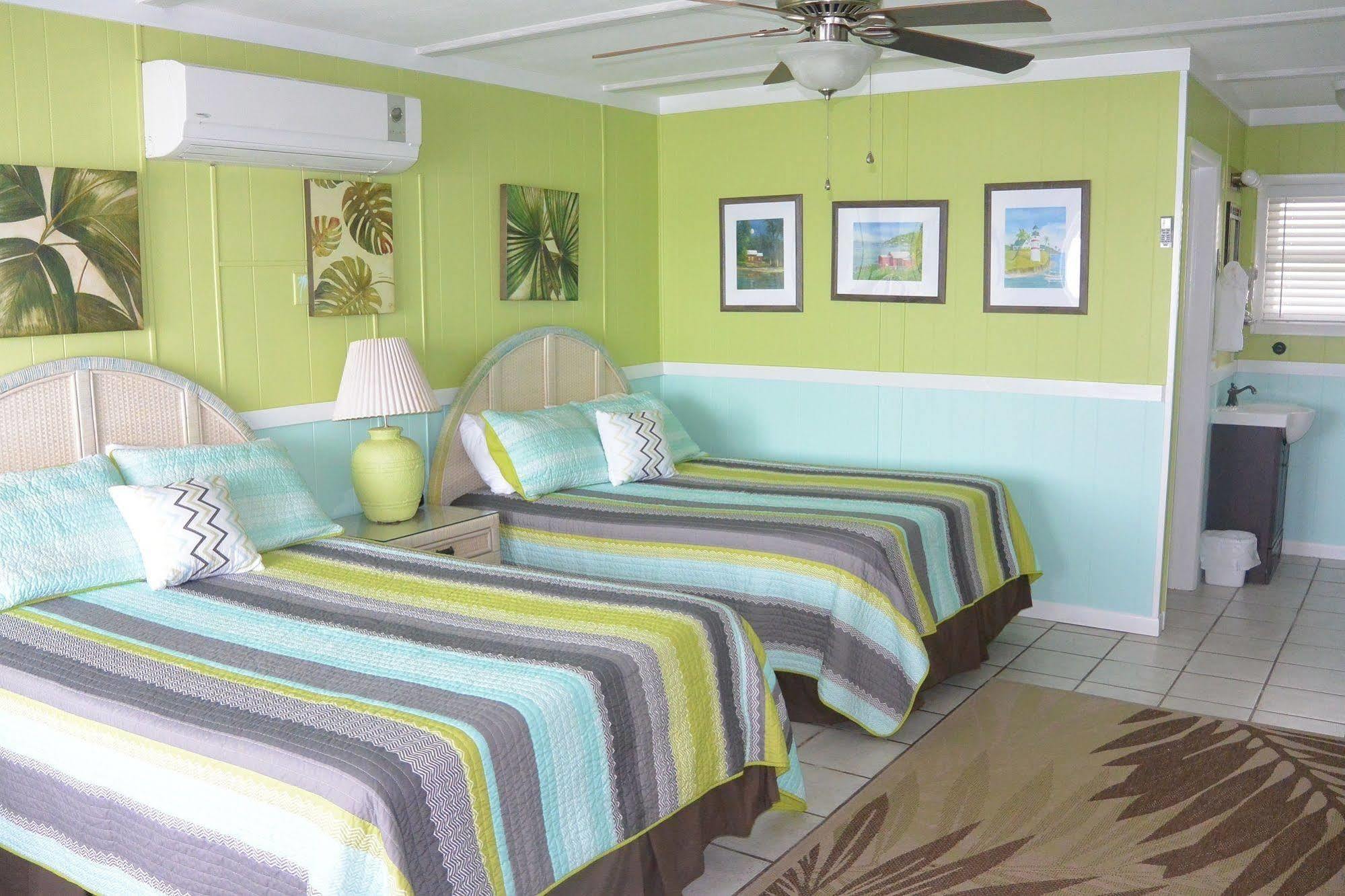 Turtle Club & Marina Resort