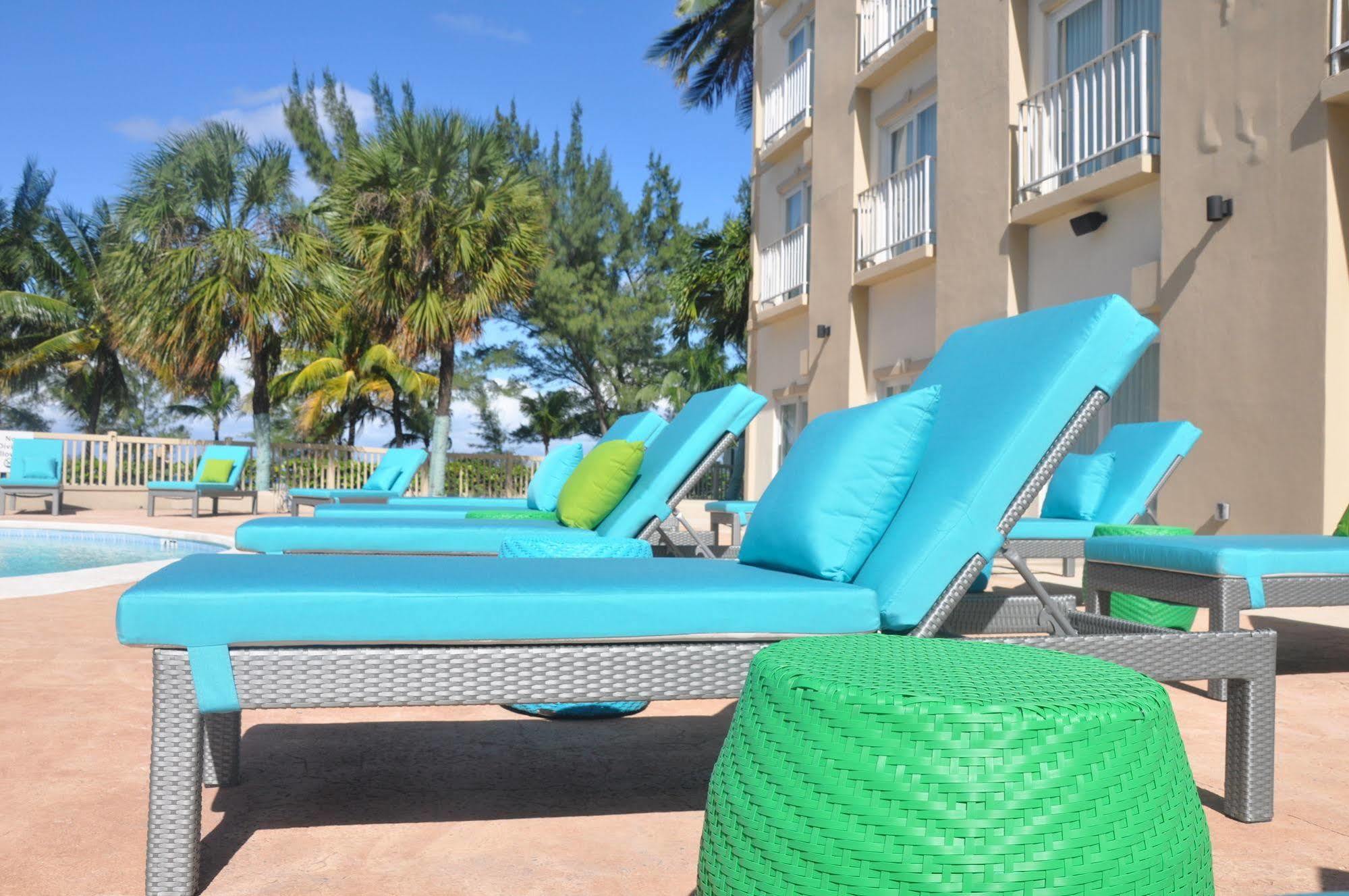 Courtyard By Marriott Downtown/junkanoo Nassau