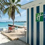 Holiday Inn Express & Suites Nassau By Ihg
