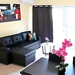 Apartment In Downtown At The Beach