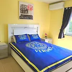 Apartment In Downtown At The Beach