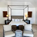 Pink Sands Resort