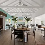 Romora Bay Resort & Marina