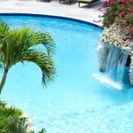 Paradise Harbour Club & Marina