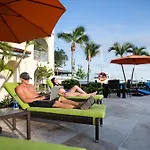 Paradise Harbour Club & Marina