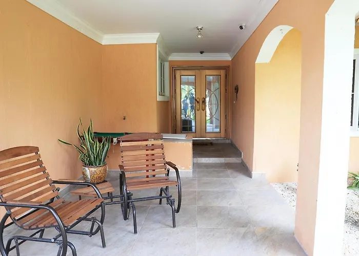 Coconut Palms Hideaway