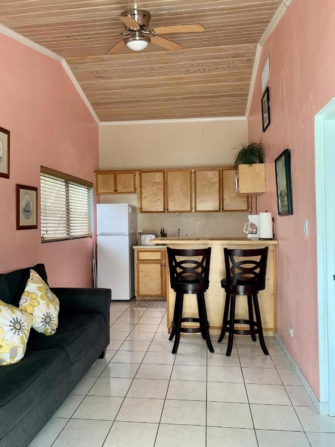 Dawson's Hideaway Apartment Nassau