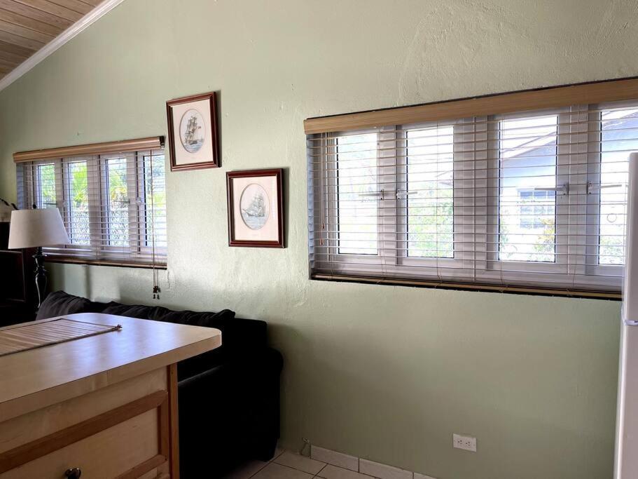 Dawson's Hideaway Apartment