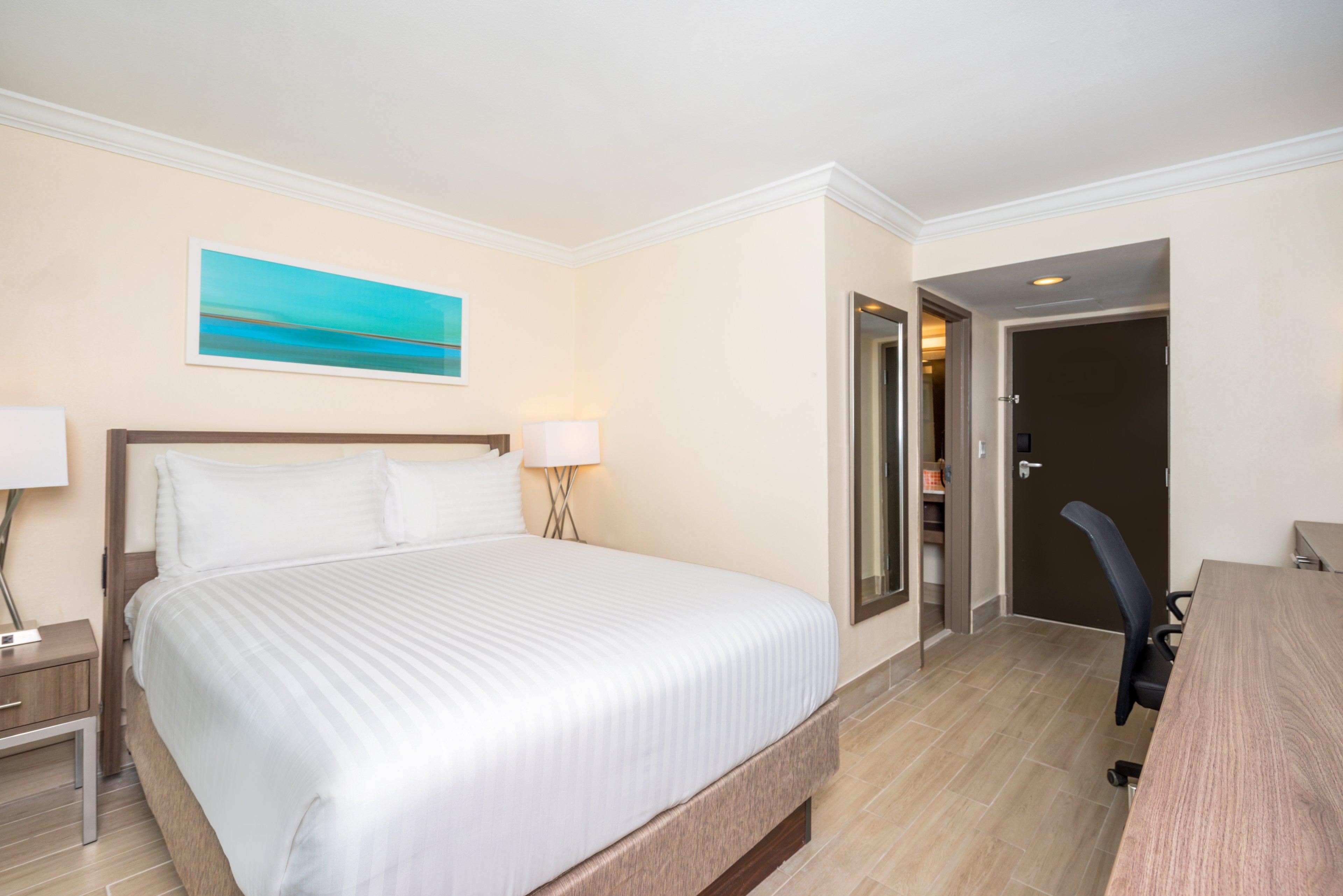 Express & By Ihg