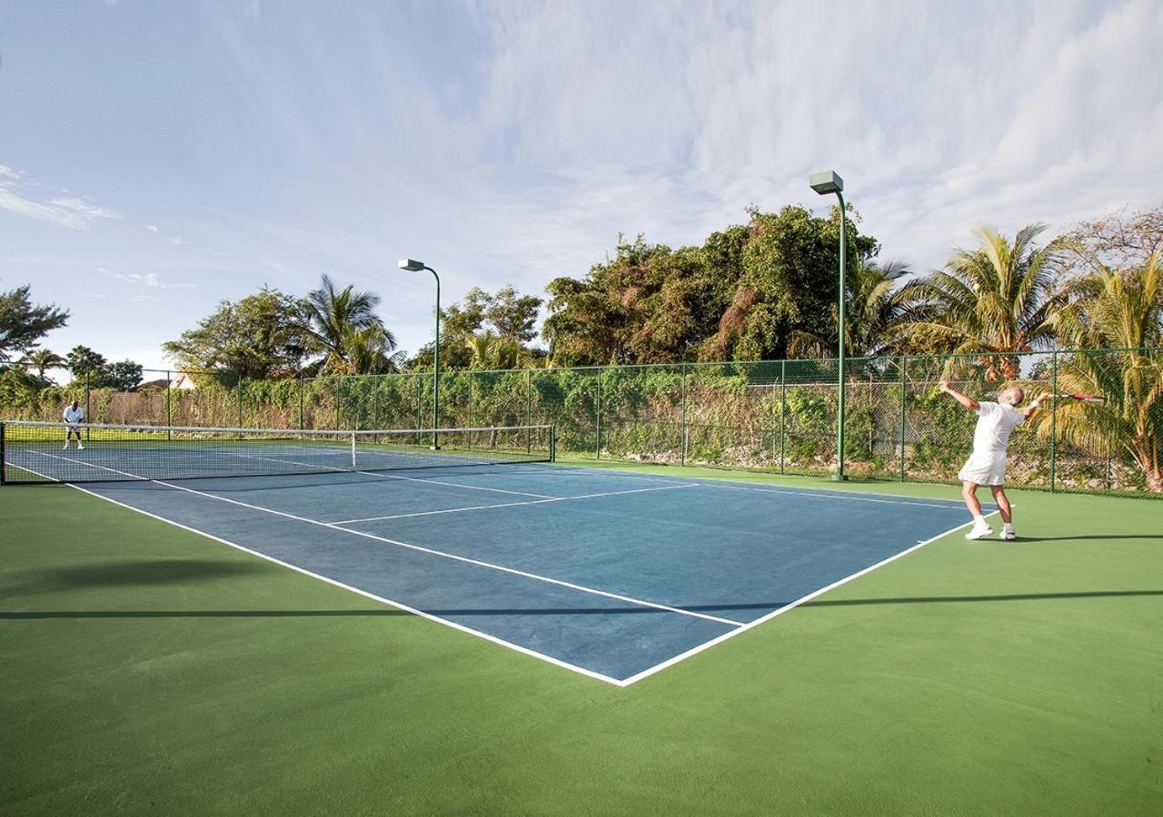 Palm Cay Marina And Resort