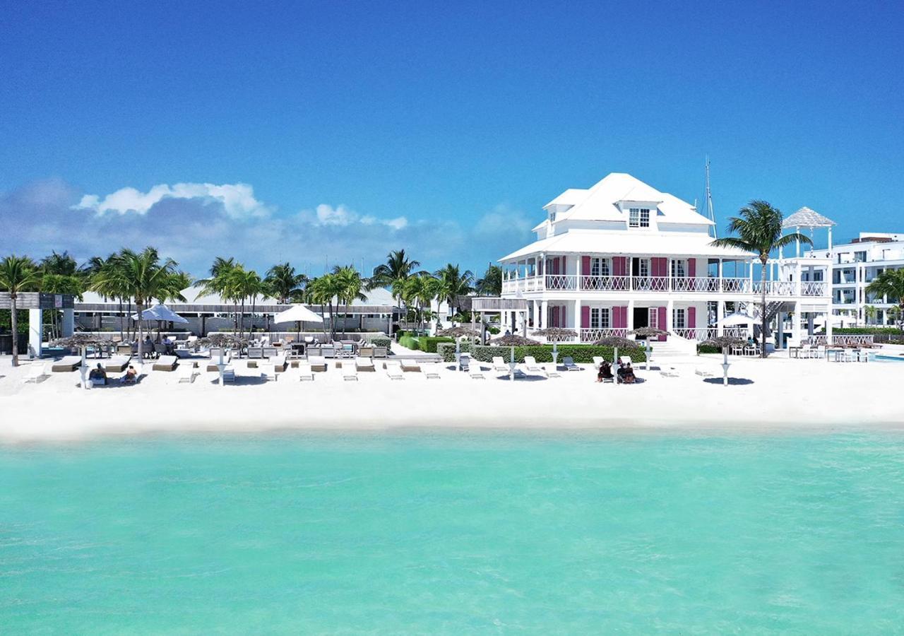Palm Cay Marina And *