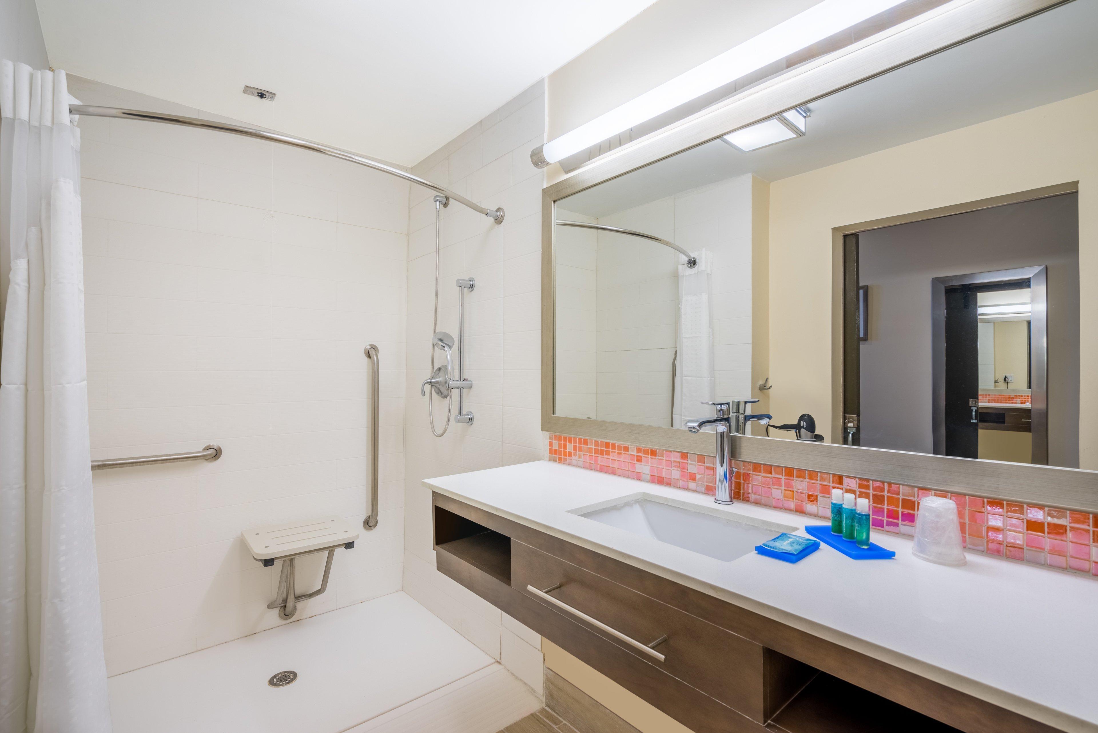 Hotel Express & By Ihg 3*