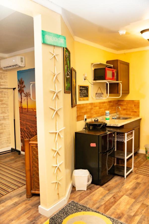 Cocoplum Rest N Hideaway #1 Apartment