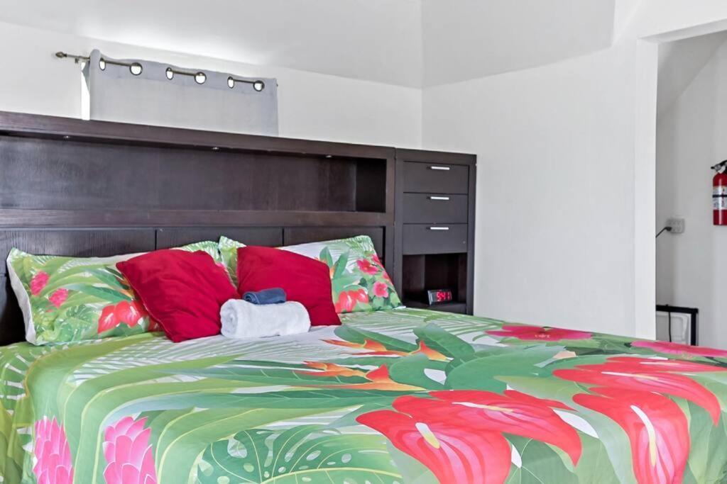 Cocoplum Rest N Hideaway #2 Apartment Nassau