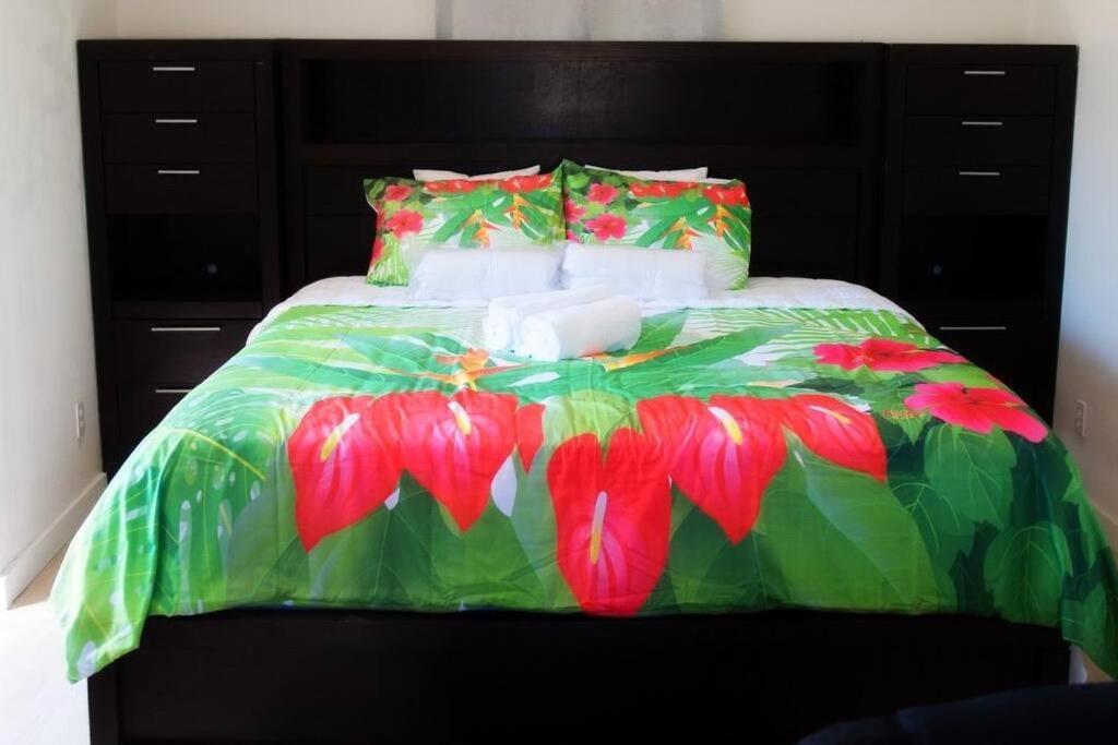 Cocoplum Rest N Hideaway #2 *