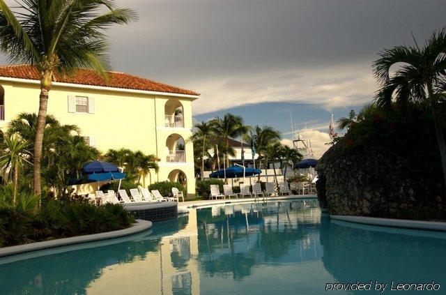 Resort Paradise Harbour Club & Marina 4*