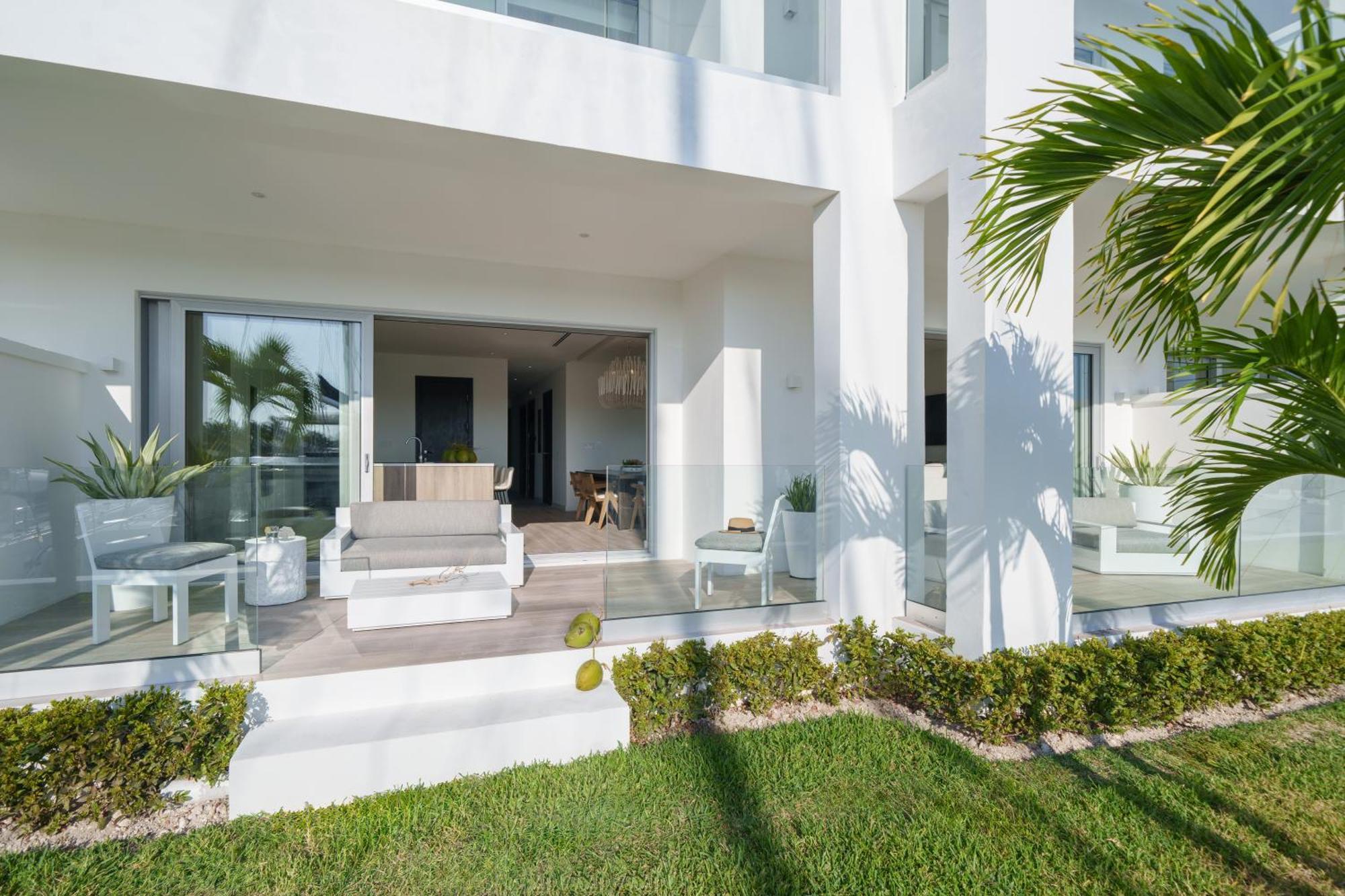 Palm Cay Marina And Resort *