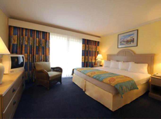 Bay View Paradise Island Resort Nassau
