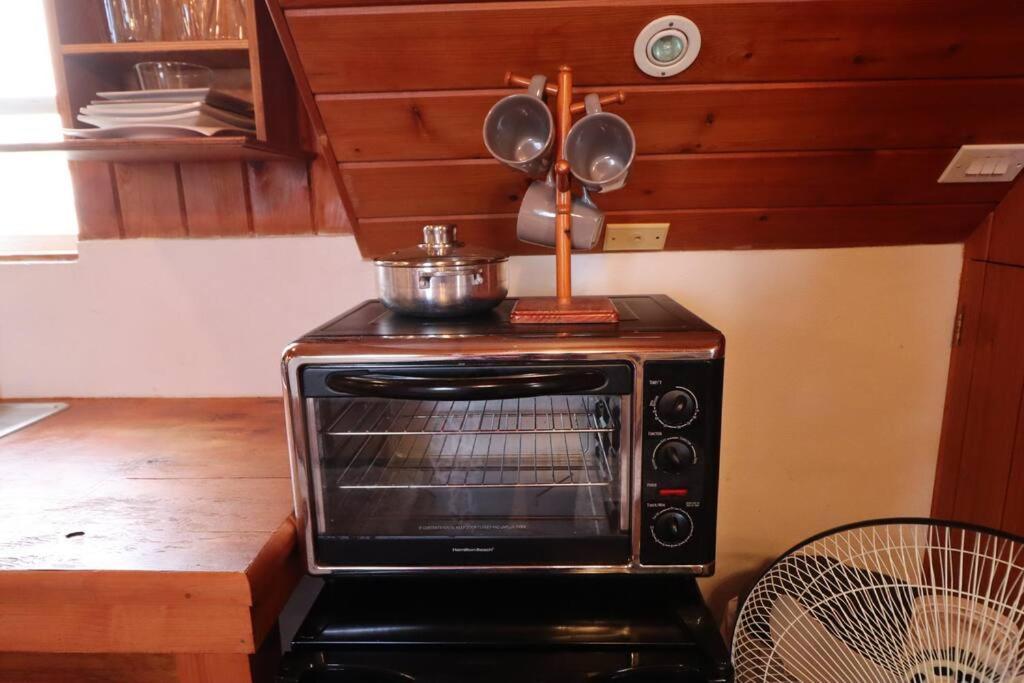 Suncrest House Cozy Apartment Governor's Harbour