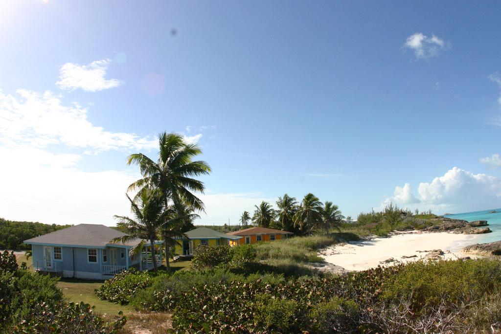 Gunhillbay Beach Villas Guest house George Town