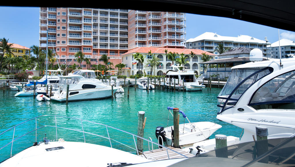 Paradise Harbour Club & Marina Resort