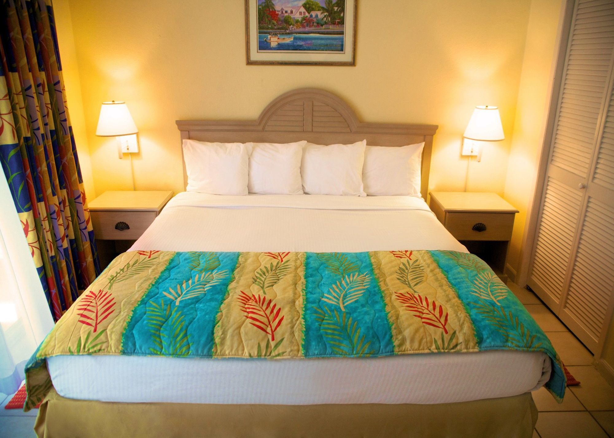 Bay View Paradise Island Resort