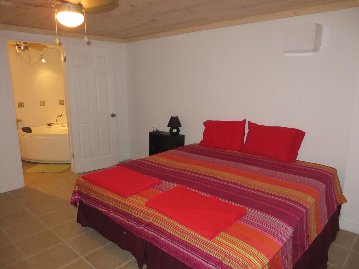 Bahasea Backpackers Nassau