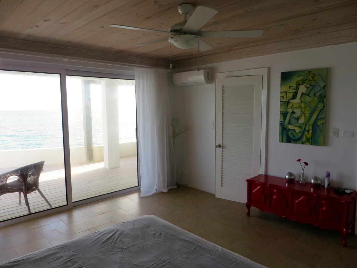 Bahasea Backpackers * Nassau