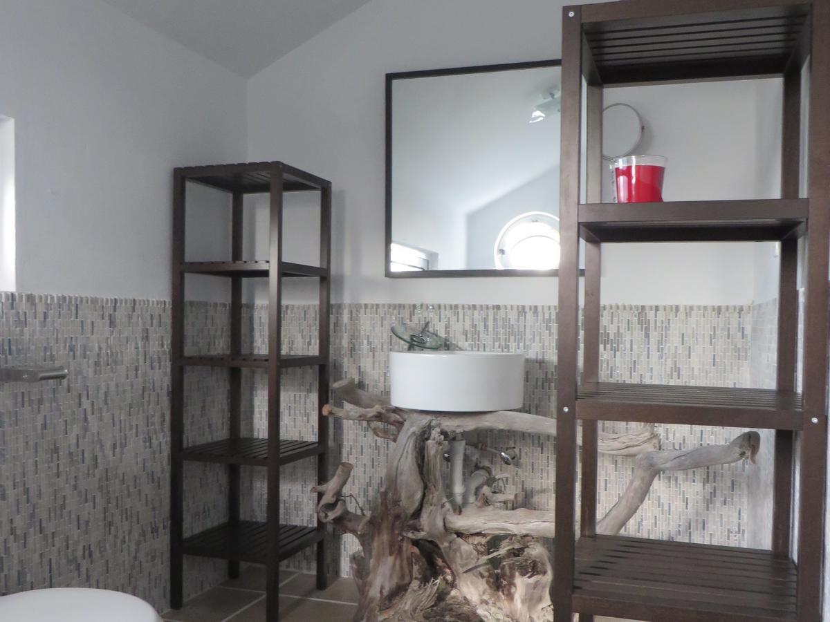 Bahasea Backpackers Hostel Nassau