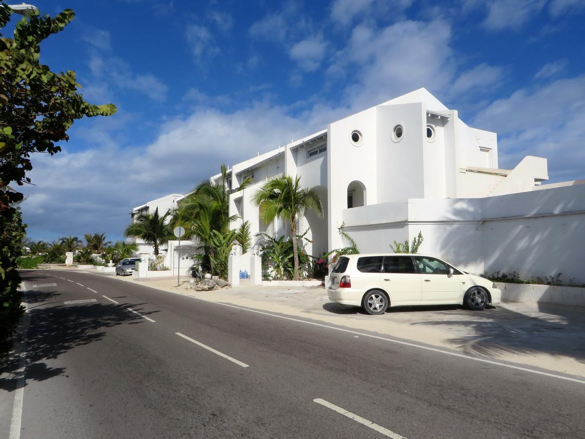 Bahasea Backpackers * Nassau