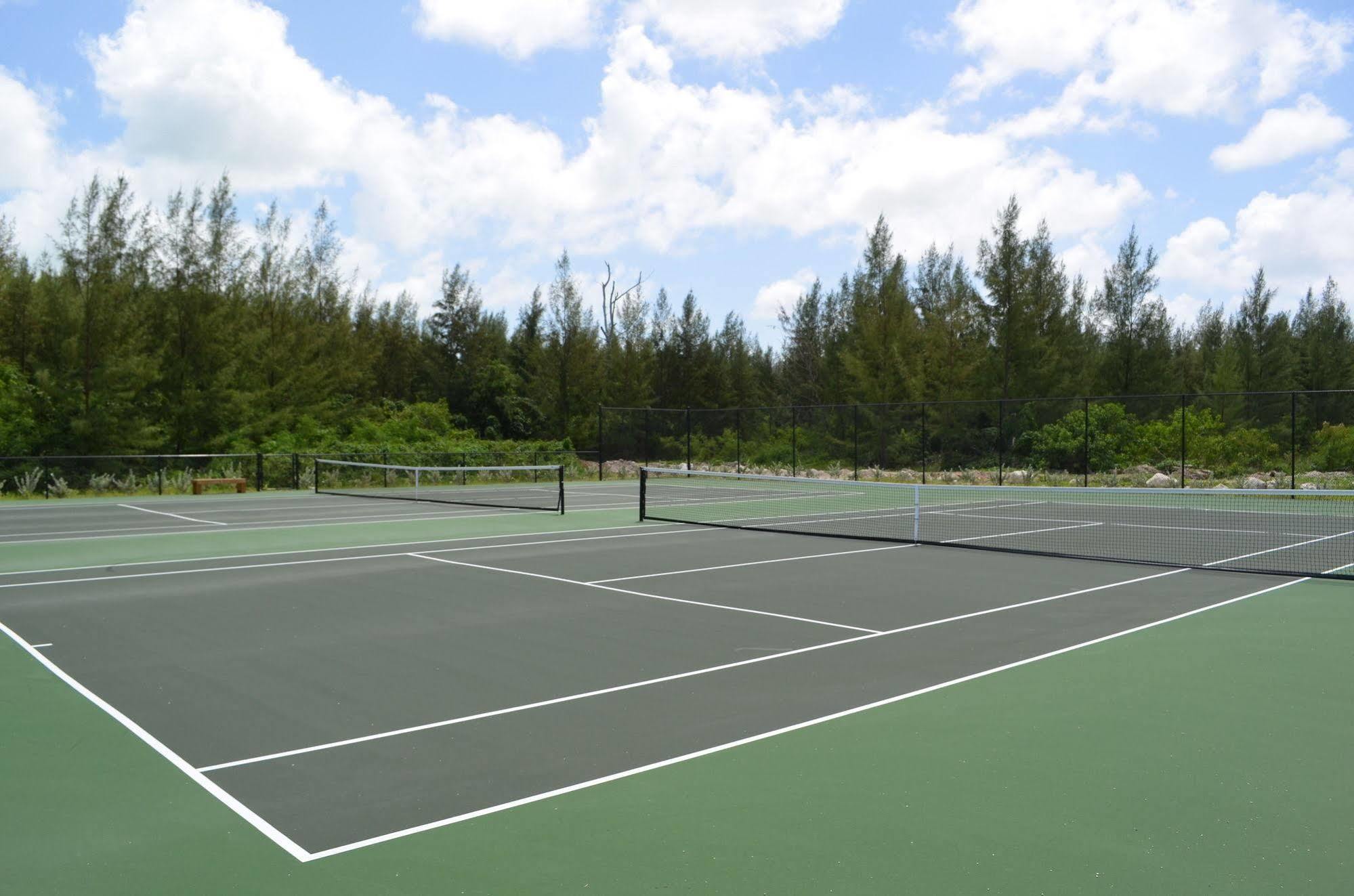 Resort Old Bahama Bay & Yacht Harbour 4*