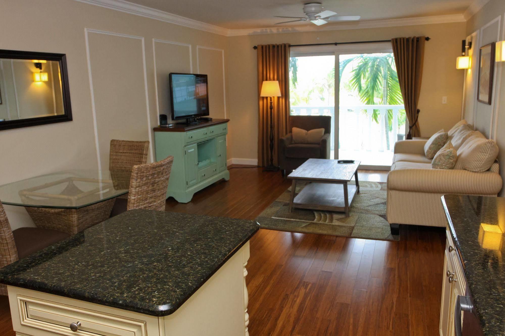 Dolphin Cove (adults Only) * Freeport