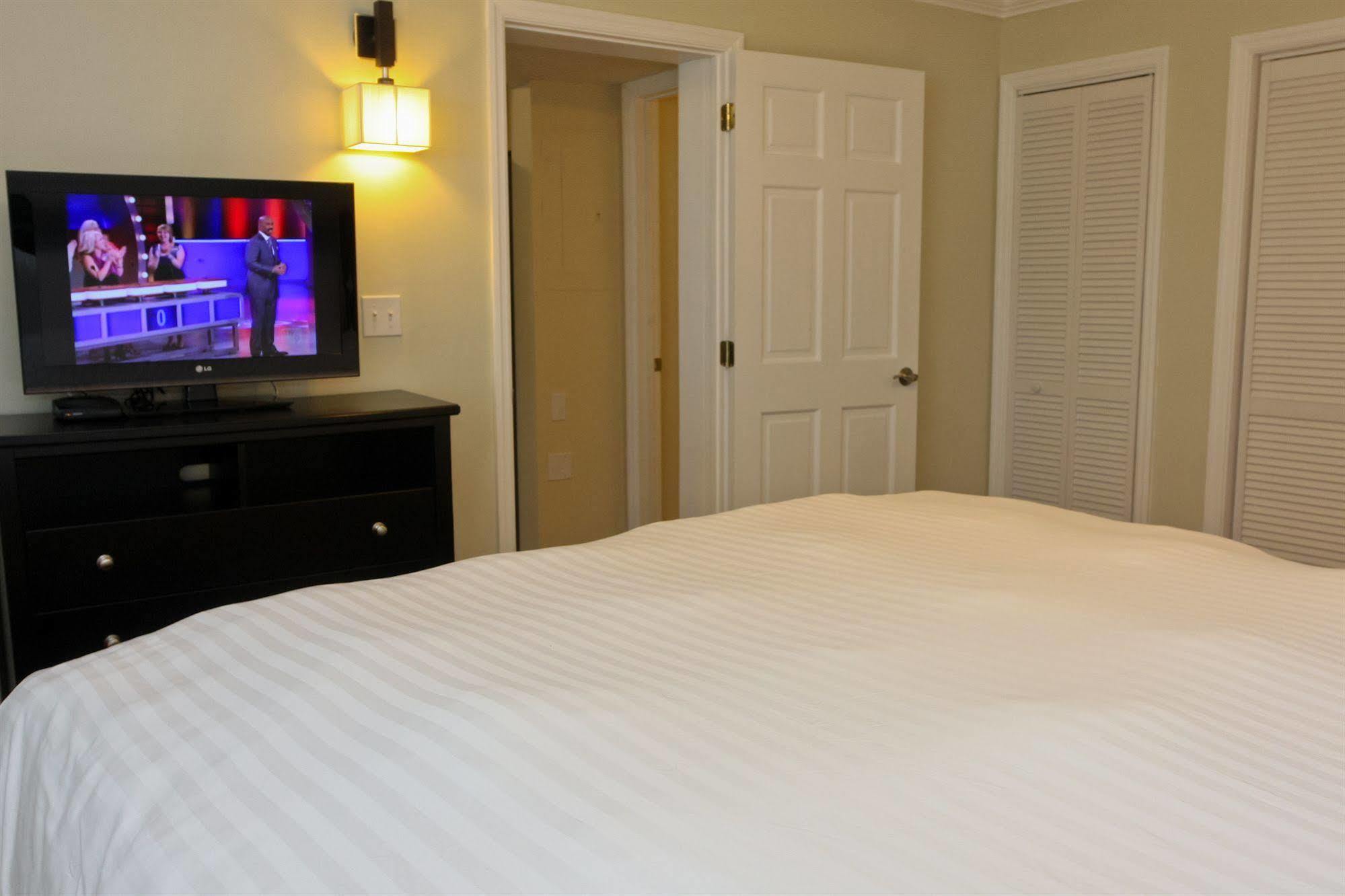 Dolphin Cove (adults Only) Villa