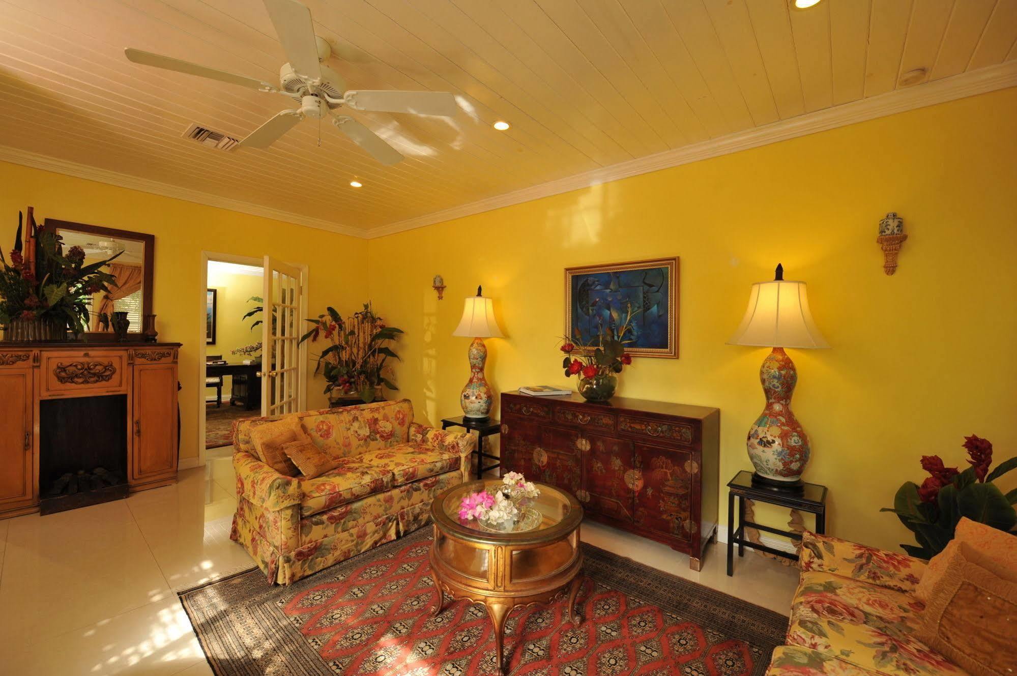 Graycliff Hotel